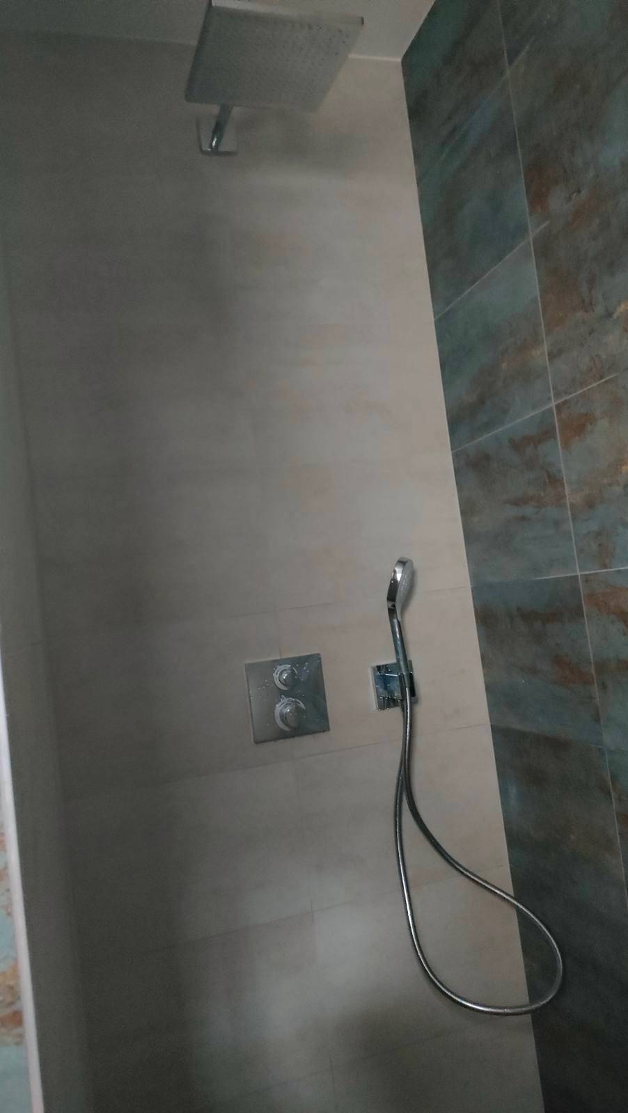 ROBINET ENCASTR2E DOUCHE.JPEG